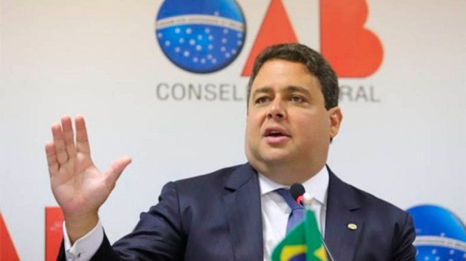 A OAB precisa também pedir o impeachment de Bolsonaro