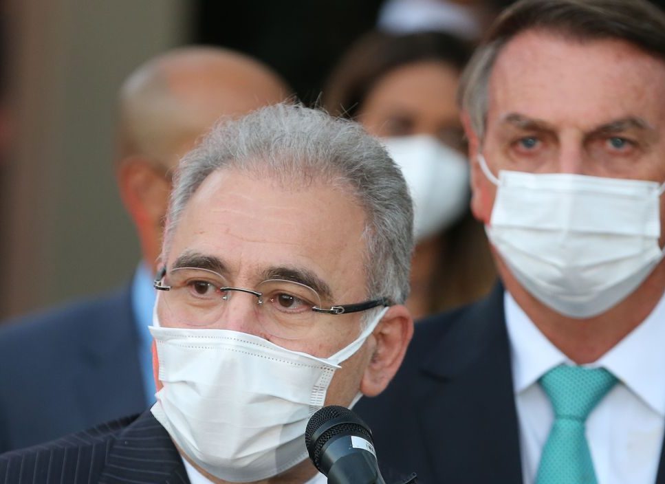 Sete crimes de Bolsonaro e Queiroga diante da ômicron