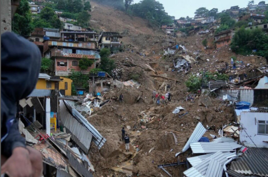 Veja como doar para as vítimas das chuvas em Petrópolis