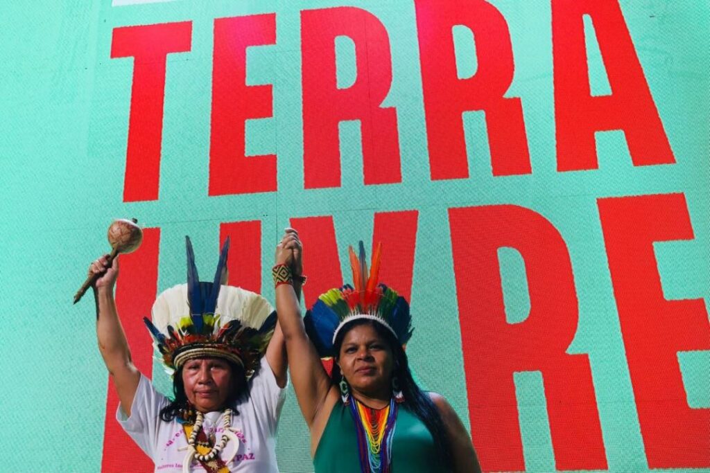 Povos indígenas dão início ao 18º Acampamento Terra Livre, em Brasília