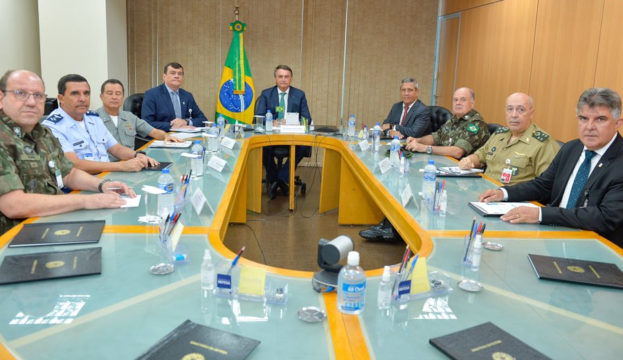 Para Bolsonaro, não há diferença entre campanha eleitoral e golpe