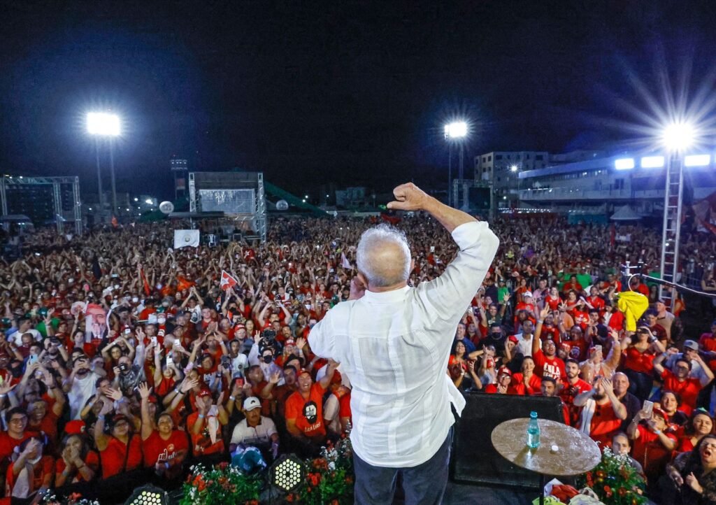 Qual deve ser a estratégia da esquerda?