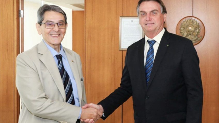 Jefferson atirou no pé de Bolsonaro