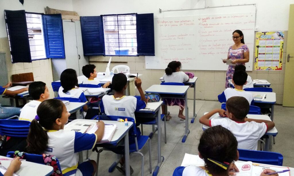 Para quem os sinos dobram no Grupo de Transição Presidencial no campo da Educação?