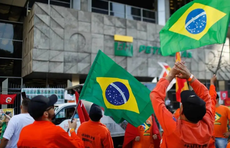 Petroleiros apresentam propostas para o Gabinete da Transição na Petrobrás