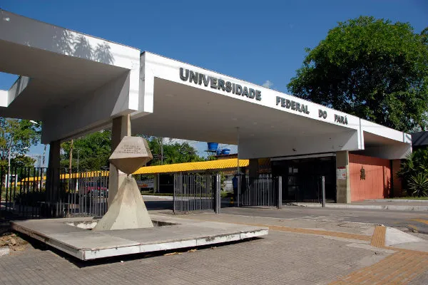 Governo faz nova retirada de recursos das universidades federais