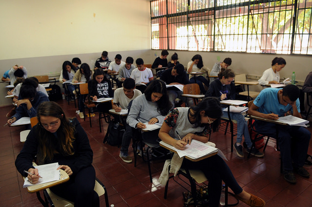 Ato de 15 de março: estudantes de todo o país vão às ruas pela revogação do Novo Ensino Médio