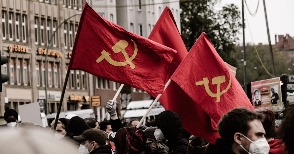 “Trótski x Stálin”: cem anos depois, que socialismo queremos?