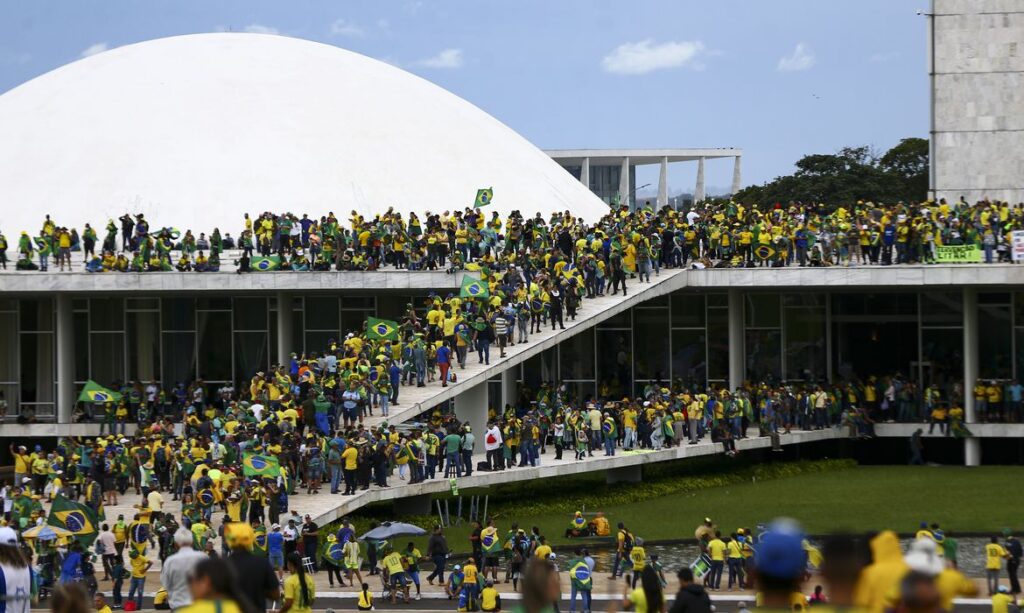 Como vencer os reacionários?