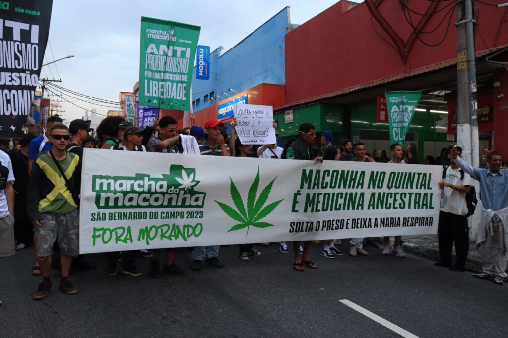Marcha da Maconha em São Bernardo do Campo: Resistência Antiproibicionista e Combate ao Racismo Institucional de Orlando Morando