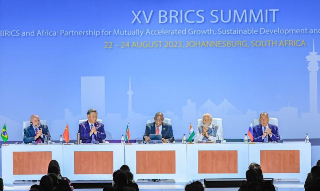 BRICS: expansão fortalece China e aprofunda divisão mundial