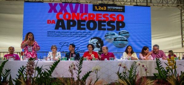 Congresso da APEOESP aprova plano de luta que aponta na unidade do funcionalismo estadual rumo à construção da greve geral contra governo Tarcísio