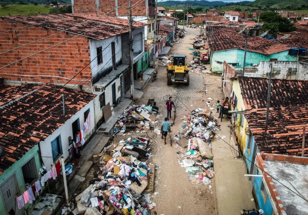 Das chuvas às ondas de calor – a crise ecológica global bate na porta mais uma vez!