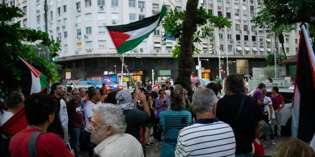 Tomar as ruas no Dia Mundial de Solidariedade ao Povo Palestino, neste sábado (4)