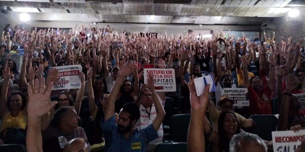 Agora é greve! Universidades e IFs da Fasubra em luta pela carreira dos TAE’s e contra a reforma administrativa