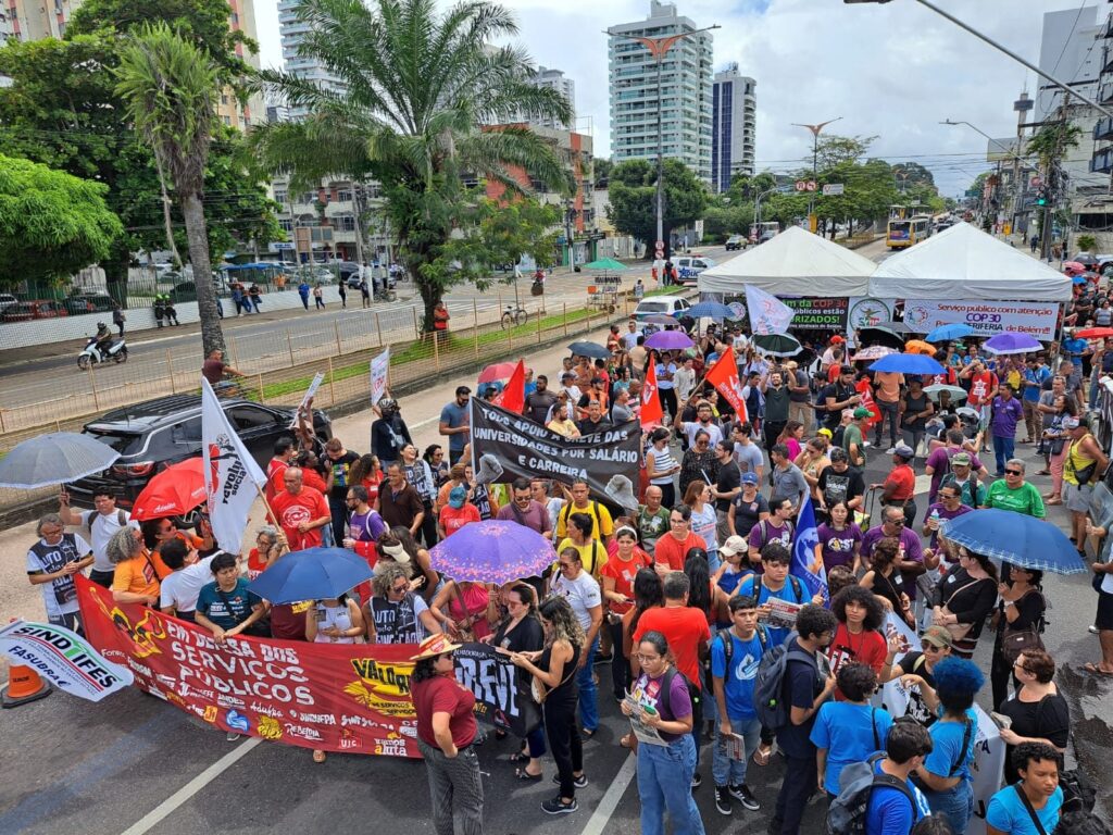 Sobre a iniciativa de luta dos docentes e TAE das universidades federais e a defesa da democracia simbolizada pela eleição de Lula