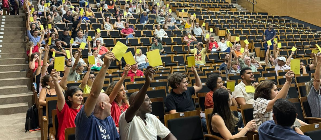 A greve nas universidades federais como freio à marcha regular (fascistizante) da história