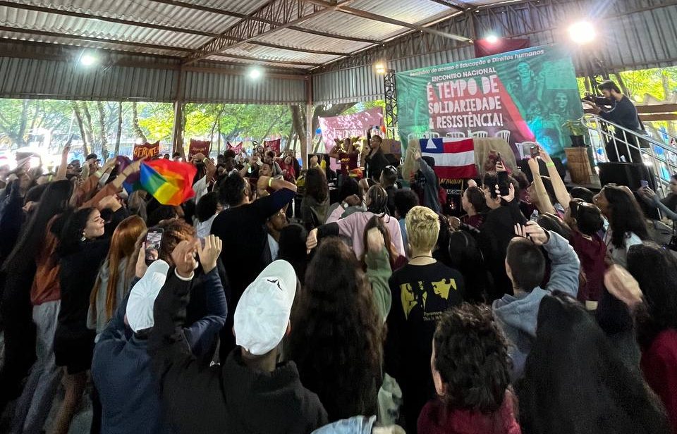 Carta do encontro nacional “É tempo de solidariedade e resistência” à juventude brasileira e de todo o mundo