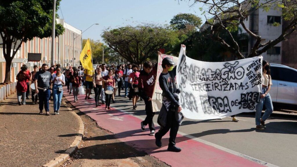 A terceirização não é o pulmão da Unicamp, os trabalhadores são!