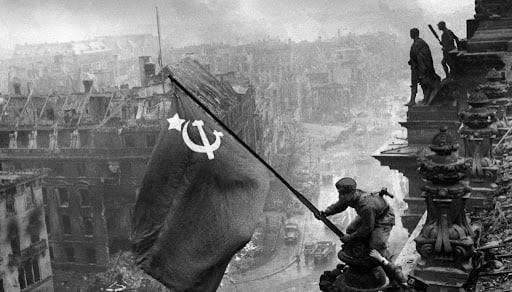 A viagem de Lula à Rússia e a comemoração do Dia da Vitória