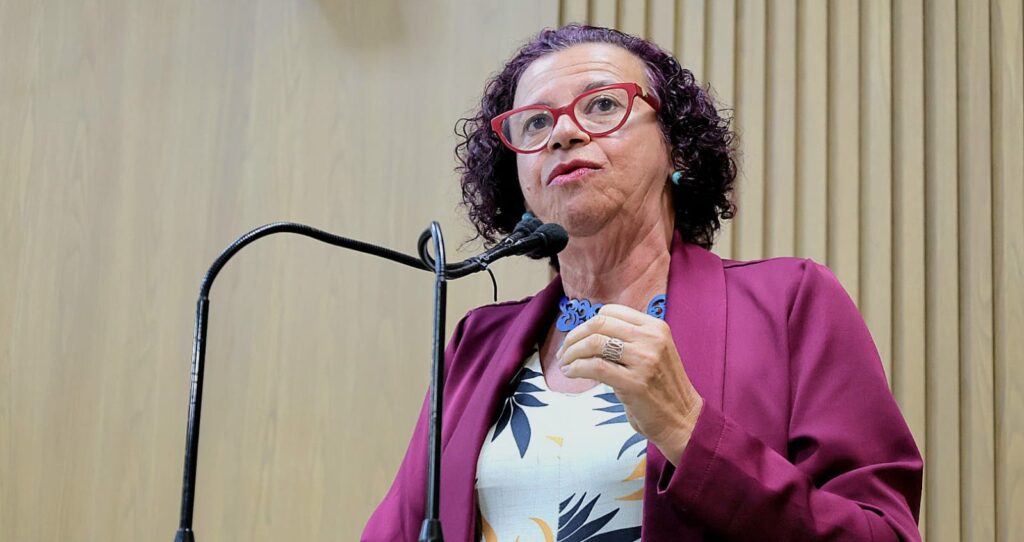 Aracaju: vereadora Sonia Meire denuncia problemas graves nas escolas municipais