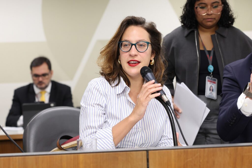 Deputada Bella Gonçalves (PSOL-MG) vai acionar o STF se for aprovada a privatização da Copasa