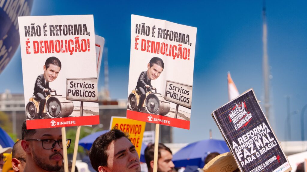 O novo perfil do trabalho público: o “carreirão”, o produtivismo e o enfraquecimento das lutas coletivas