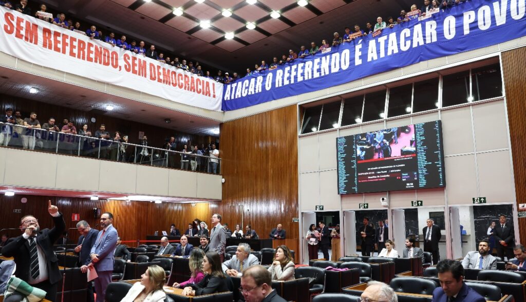 MG: mobilizar a voz das ruas contra a ‘PEC do Cala Boca’