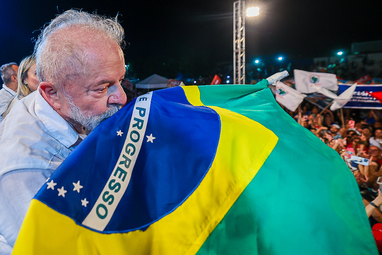 Nosso futuro está em jogo: reeleger Lula é defender o Brasil