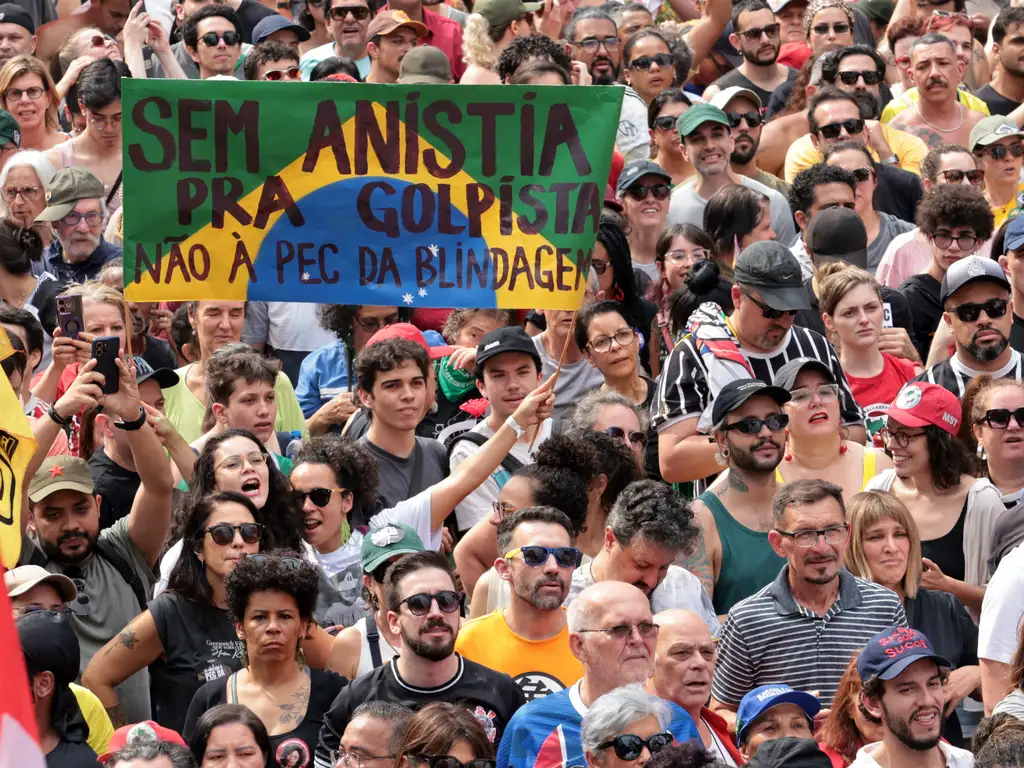 Correlação de forças: entre a análise e a ação