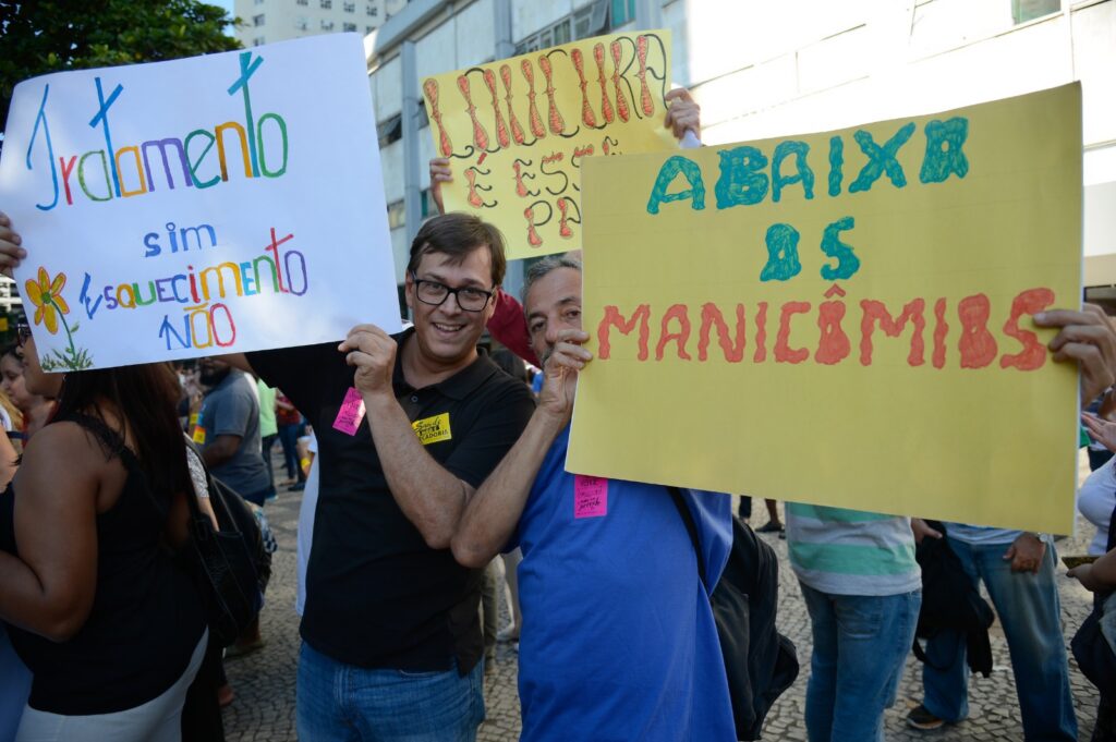 Ocupar as ruas no 18 de maio: manicômio nunca mais! Pelo fim das Comunidades Terapêuticas!