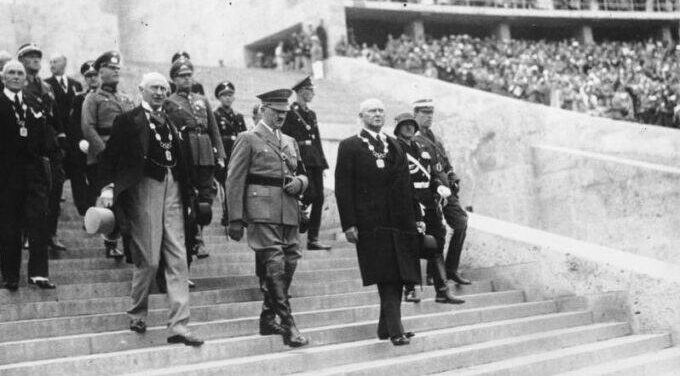 Das Olimpíadas de Hitler à Copa do Mundo de Trump