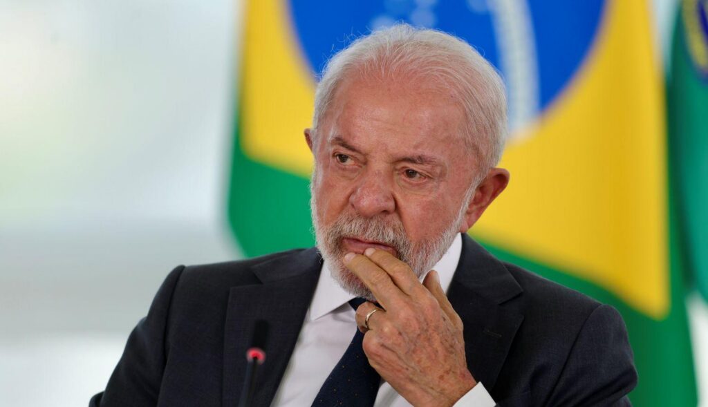 Três notas sobre a conjuntura