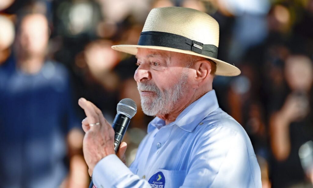 Campanha Lula deve manter a iniciativa
