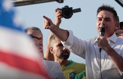 Soberania Nacional: Pela cassação do registro do PL
