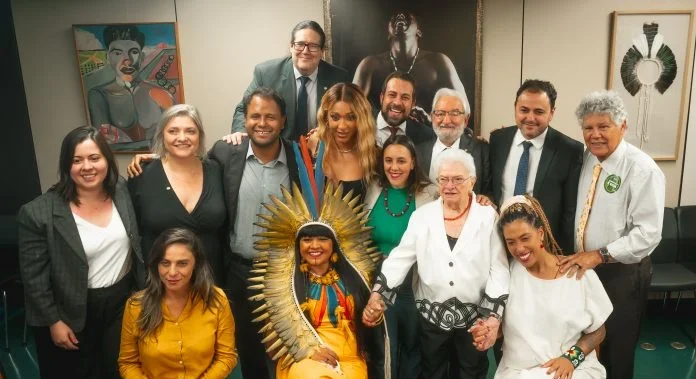 Vote deputados do PSol para garantir legalidade da esquerda radical
