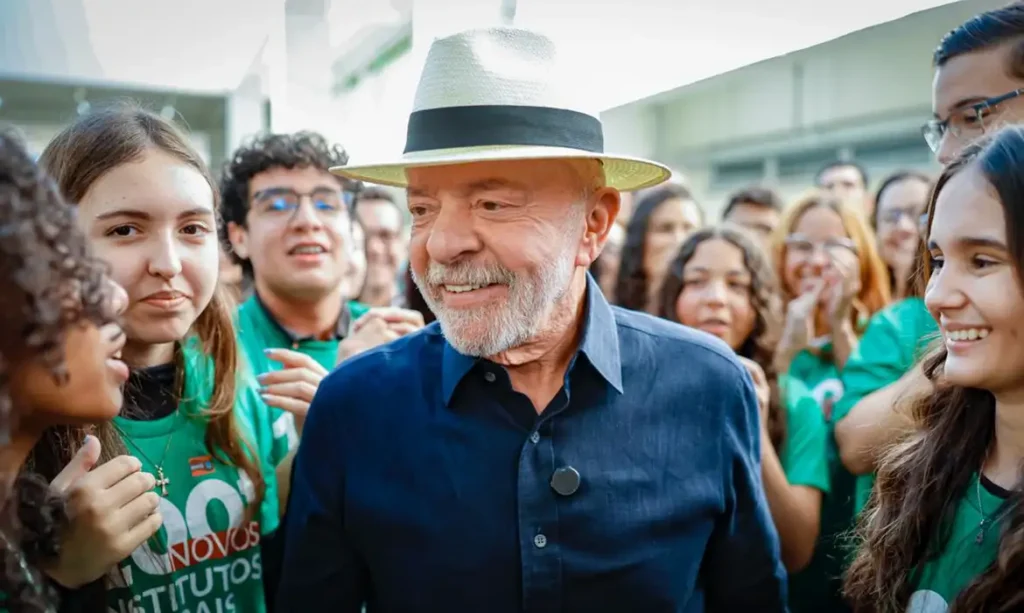 Faltam 10 dias para definirmos o futuro do Brasil