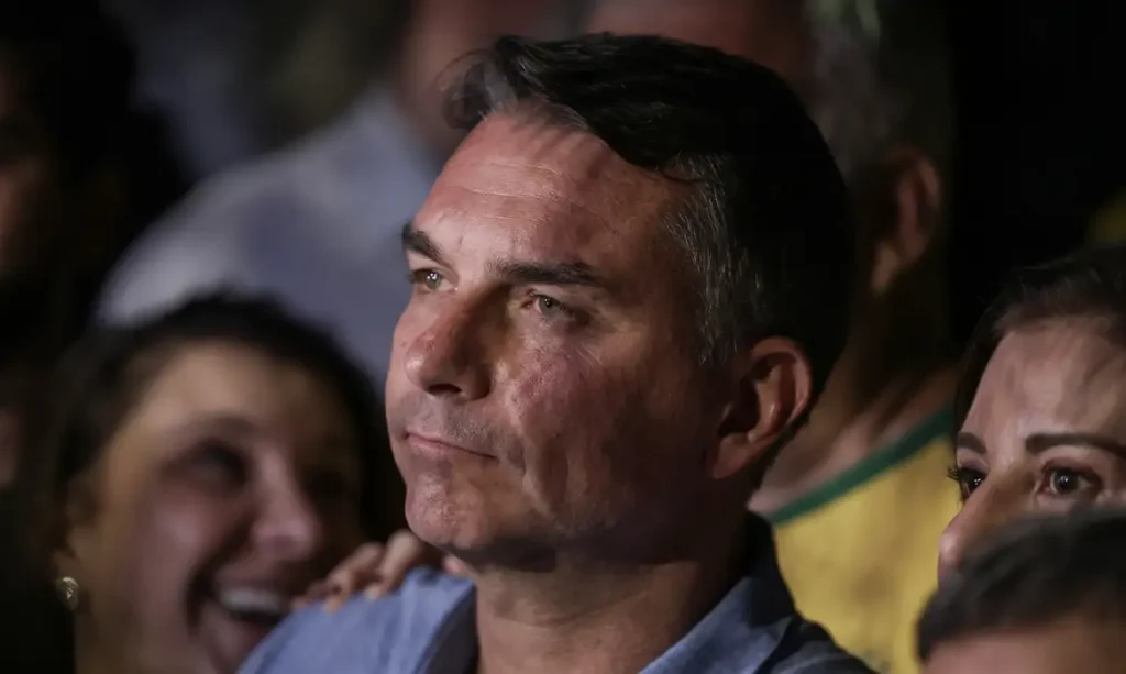 Flávio Bolsonaro: a barbárie como projeto de governo